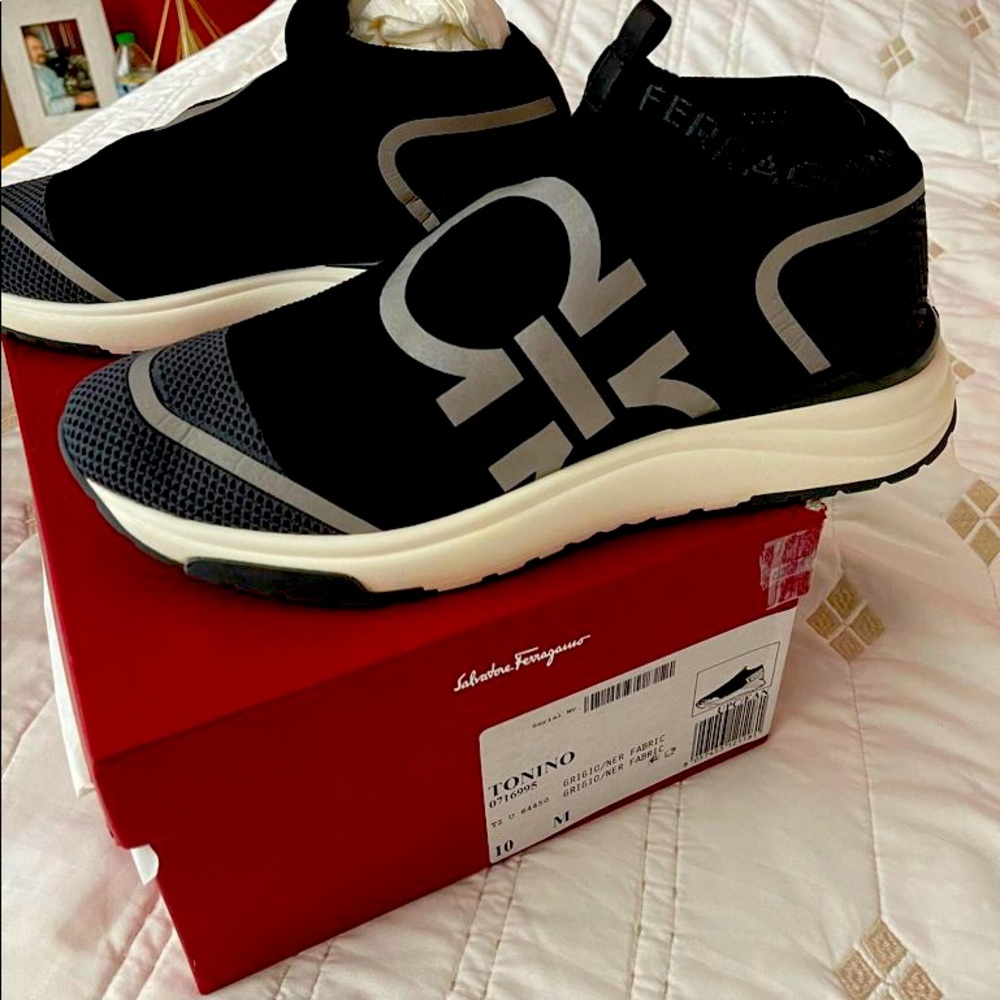 Ferragamo Tonino Sneakers(New)